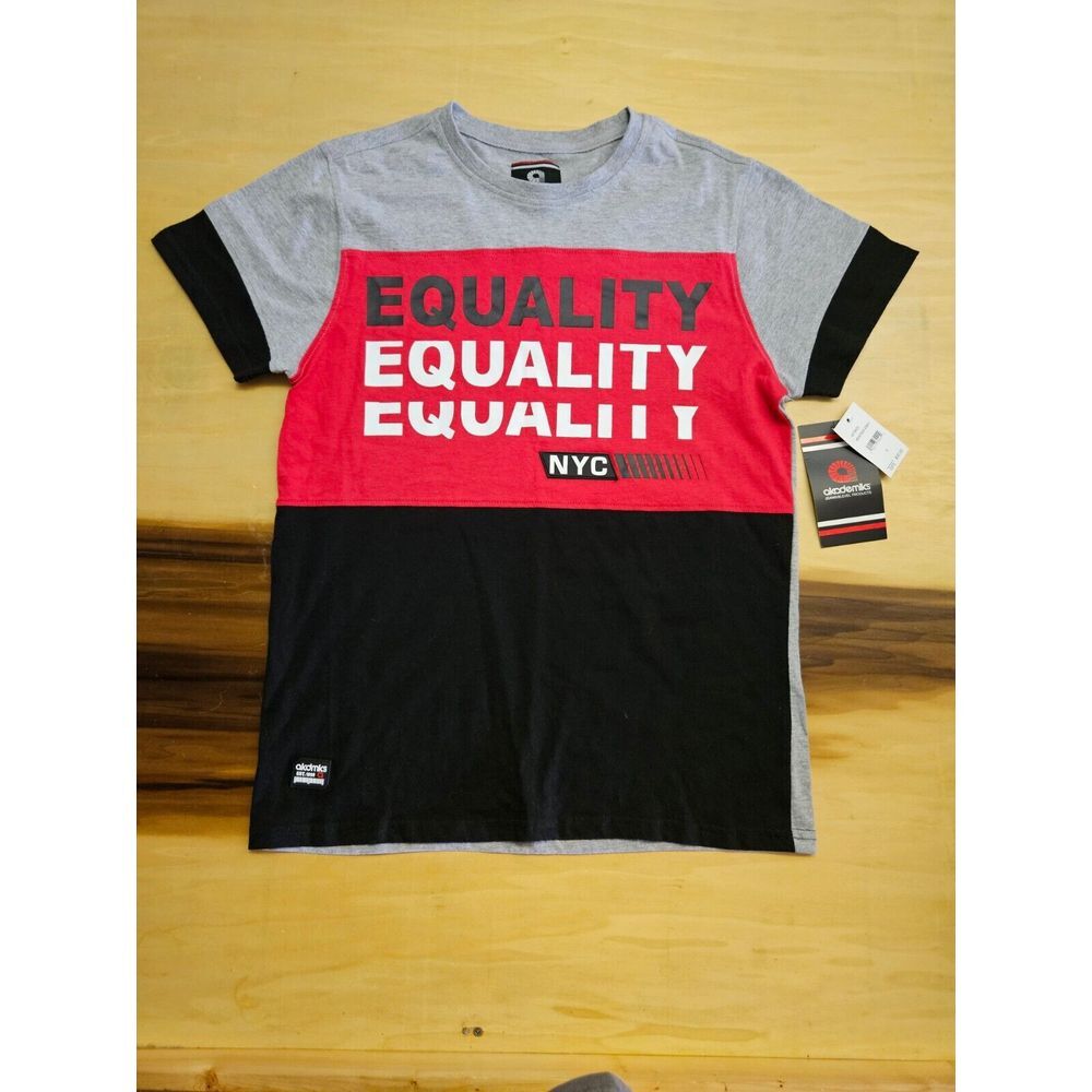 Akademiks Men's T-shirt Size Small EQUALITY NYC Y2K Hip Hop New With Tags